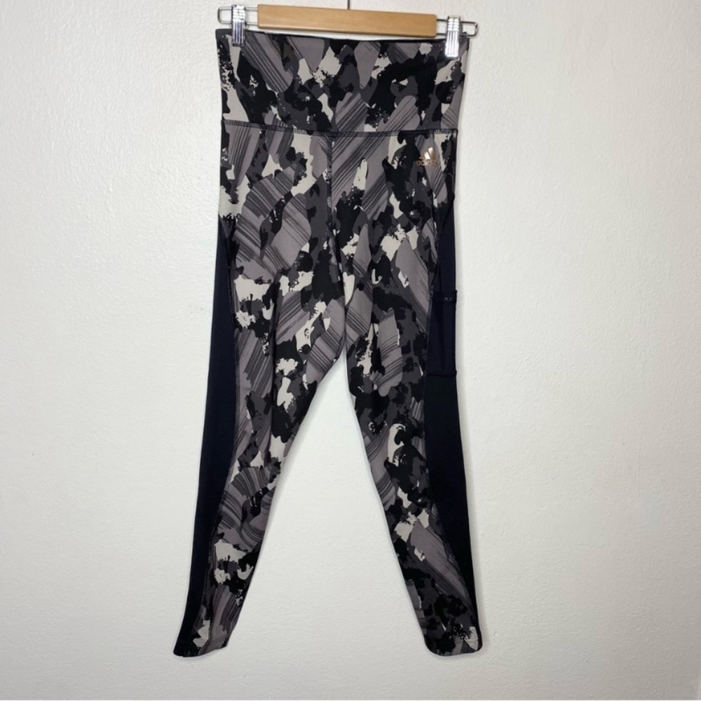 Adidas Black and Gray High Rise Leggings with pocket Women’s Small